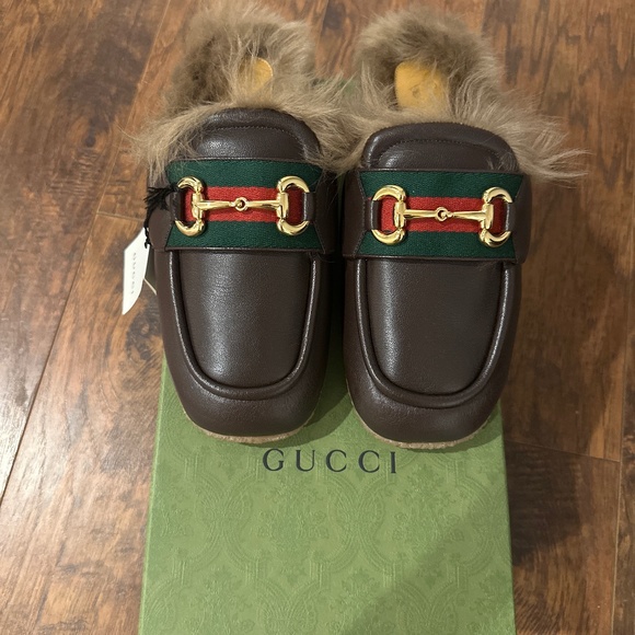 GUCCI MEN'S SLIPPER WITH HORSEBIT - NEVER WORN